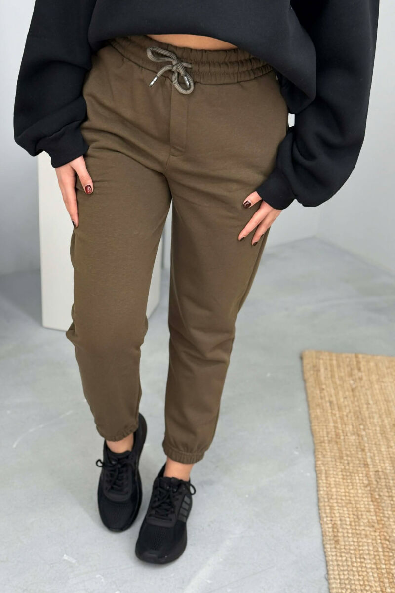 ONE COLOR SIMPLE FLUFFY WOMEN JOGGERS DARK GREEN/JEE - 3