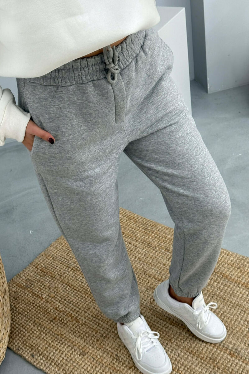 ONE COLOR SIMPLE FLUFFY WOMEN JOGGERS LIGHT GREY/GZ - 2