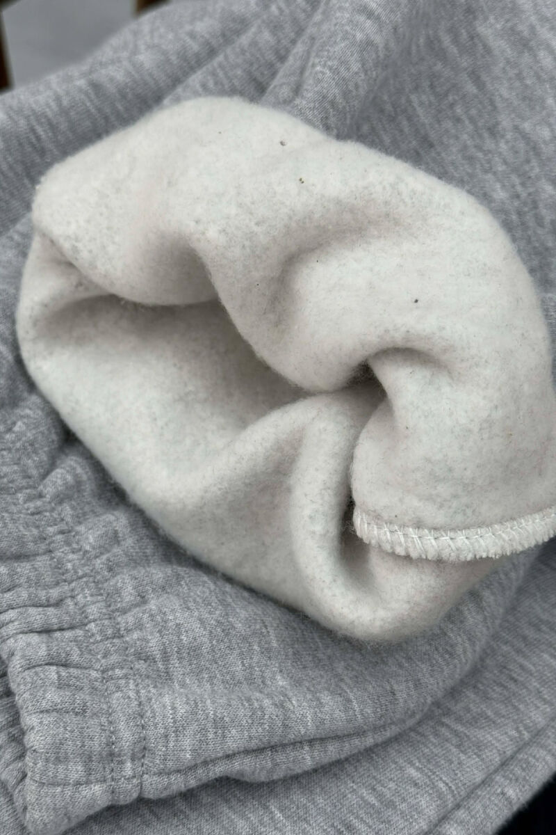 ONE COLOR SIMPLE FLUFFY WOMEN JOGGERS LIGHT GREY/GZ - 4