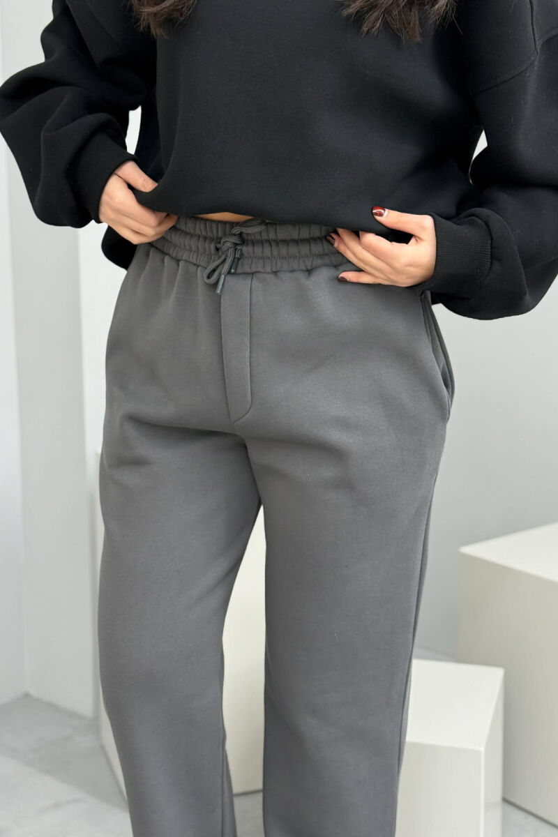 ONE COLOR SIMPLE FLUFFY WOMEN SWEATPANTS DARK GREY/GEE - 2