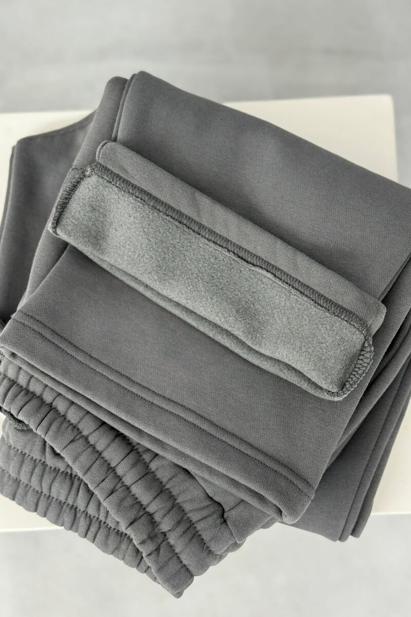 ONE COLOR SIMPLE FLUFFY WOMEN SWEATPANTS DARK GREY/GEE - 4