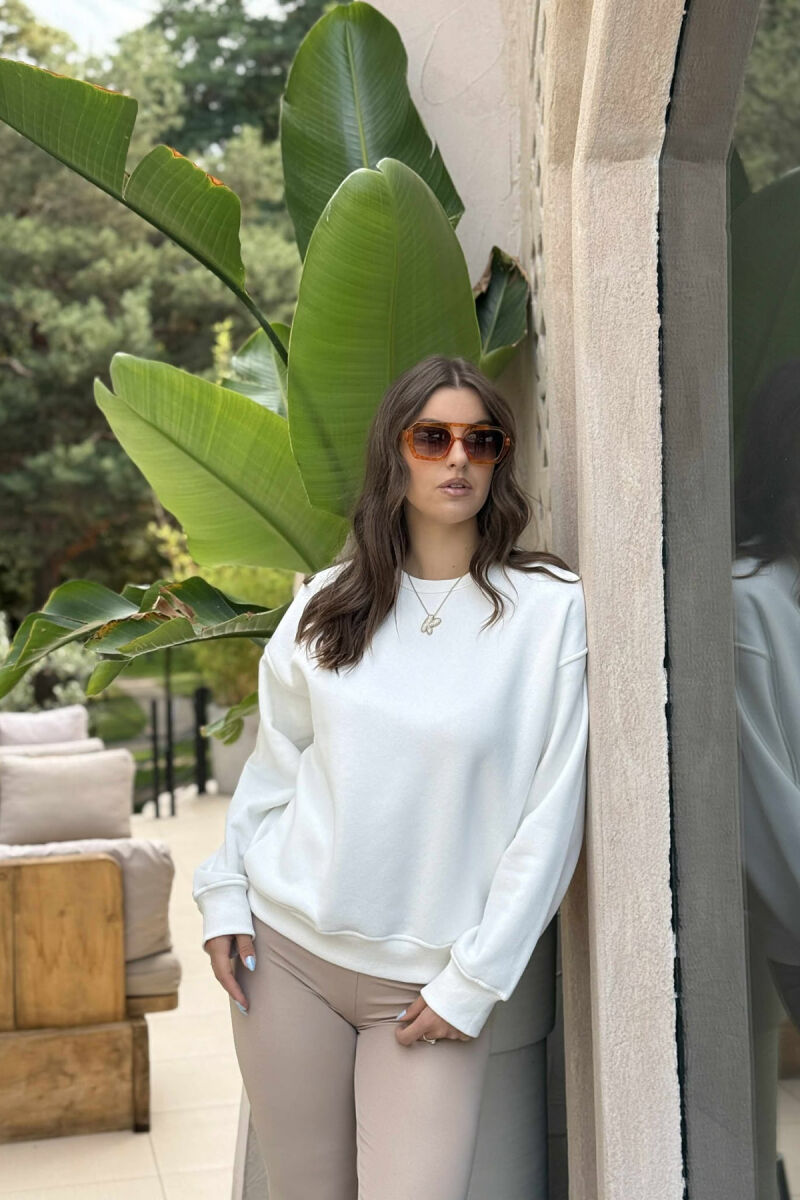 ONE COLOR SIMPLE FLUFFY WOMEN SWEATSHIRT WHITE-E BARDHE SWEATSHIRT