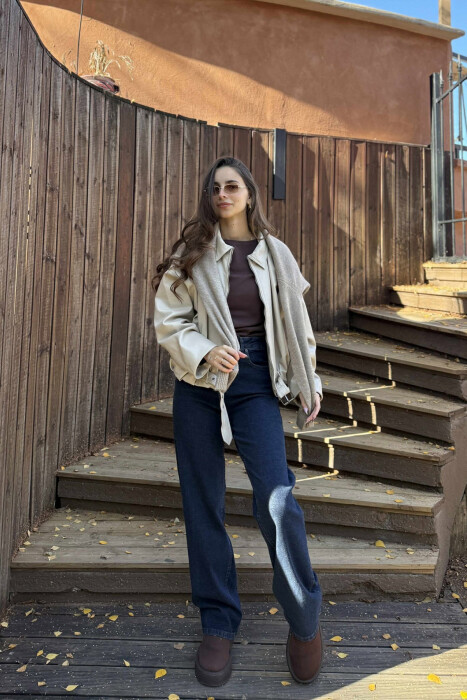 XHAKETË NJË NGJYRËSHE LËKURE PËR FEMRA NË NGJYRË BEZHË - KLAUDIO FASHION