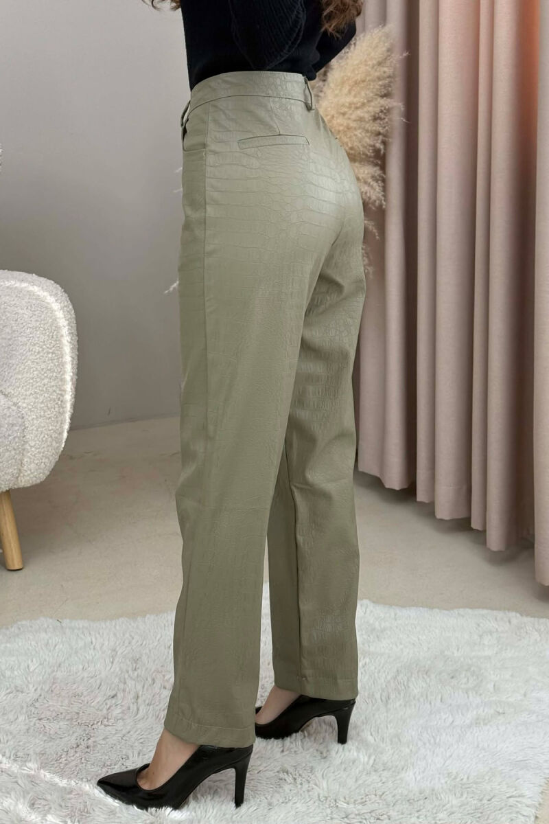 ONE COLOR SIMPLE LEATHER WOMEN TROUSERS OLIVE/ULLI - 4