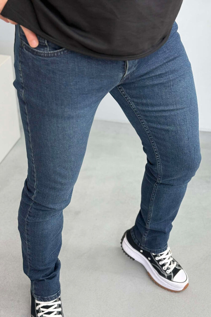 ONE COLOR SIMPLE MEN JEANS DARK BLUE/BEE - 2