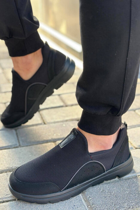 ONE COLOR SIMPLE MEN SNEAKERS BLACK/ E ZEZE 