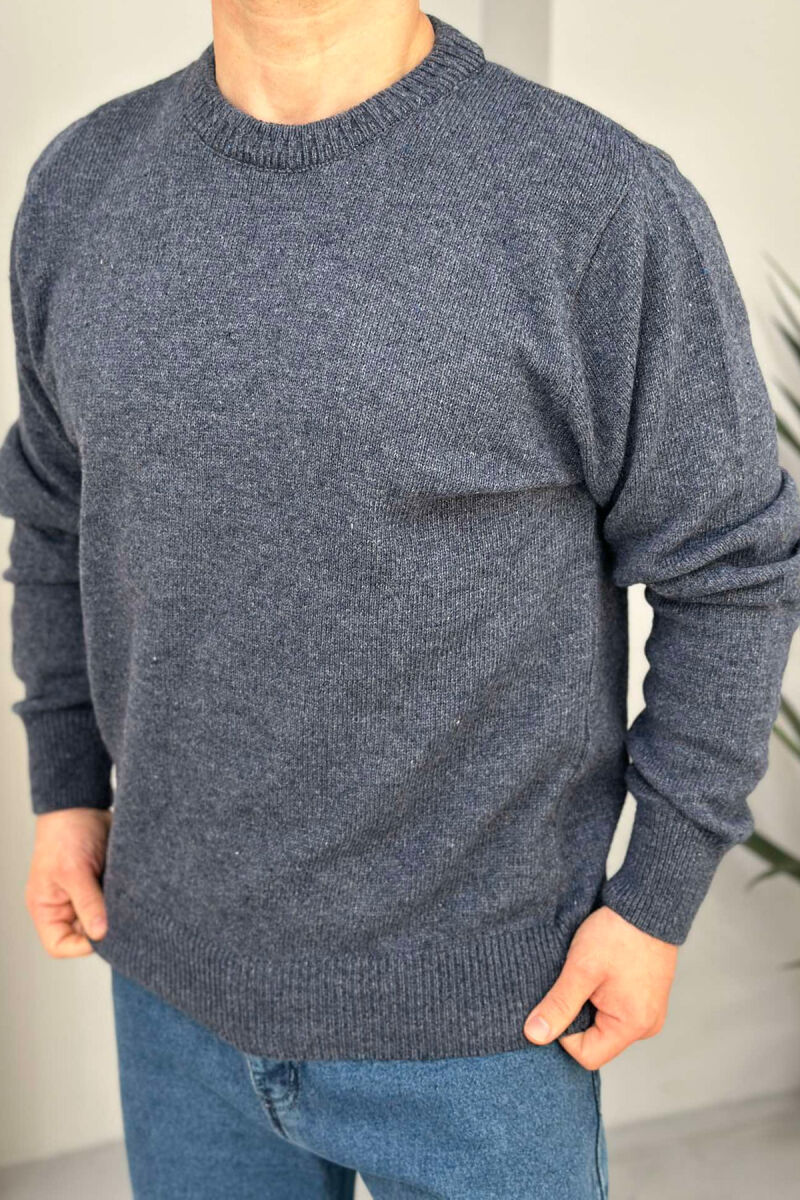 ONE COLOR SIMPLE MEN SWEATER DARK BLUE/BEE - 2