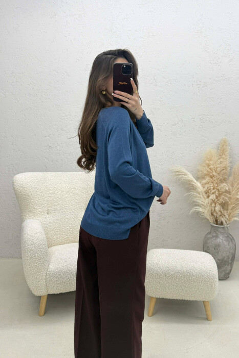 ONE COLOR SIMPLE ROUND NECK WOMEN SWEATER LIGHTBLUE/BZ - 4