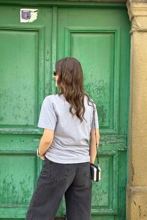 ONE COLOR SIMPLE ROUND NECK WOMEN T-SHIRT + 6 PAIR SOCKS GREY/GRI - 5