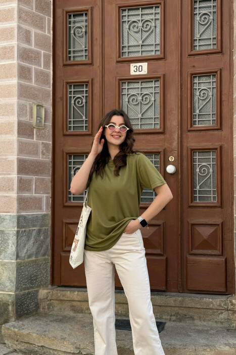 ONE COLOR SIMPLE ROUND NECK WOMEN T-SHIRT + 6 PAIR SOCKS OLIVE/ULLI - 1
