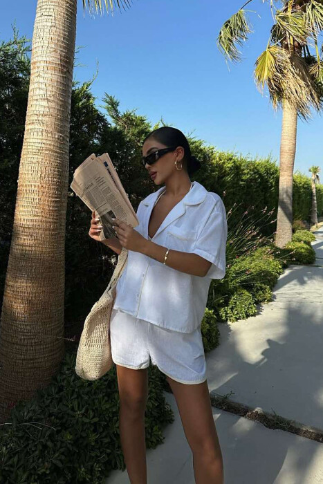 ONE COLOR SIMPLE SHIRT+SHORTS WOMEN SET WHITE-E BARDHE - 1