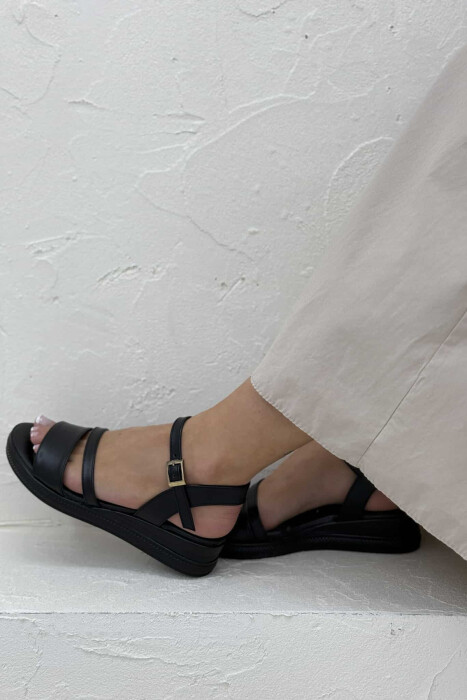 ONE COLOR SIMPLE STRAP WOMEN SANDALS BLACK/ E ZEZE - KLAUDIO FASHION