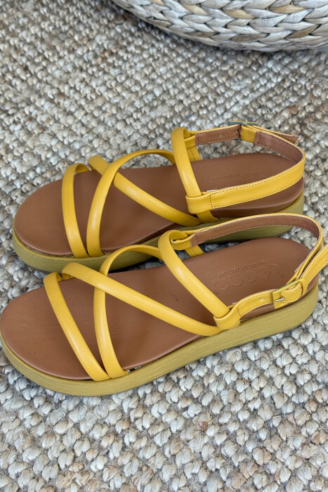 ONE COLOR SIMPLE STRAP WOMEN SANDALS YELLOW/E VERDHE - KLAUDIO FASHION