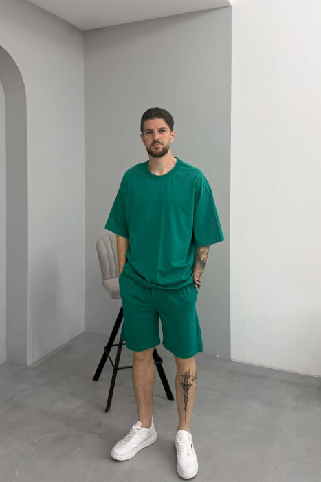 SET NJE NGJYRESH T-SHIRT I THJESHTE + TUTA PER MESHKUJ NE NGJYRE JESHILE TE ERRET - KLAUDIO FASHION