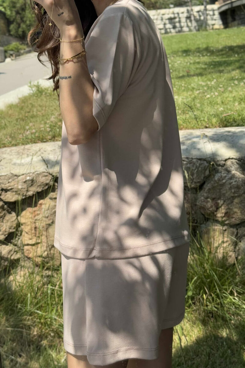 ONE COLOR SIMPLE T-SHIRT+SHORTS WOMEN SET BEIGE/BEZHE - 4