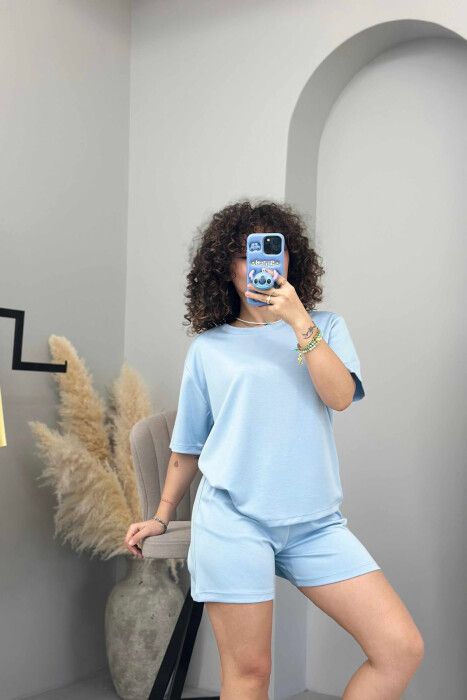 SET I THJESHTË T-SHIRT+PANTALLONA TË SHKURTRA PËR FEMRA NË NGJYRËN BLU E ZBARDHUR 