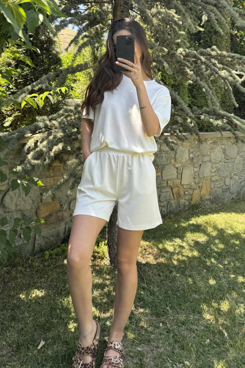 ONE COLOR SIMPLE T-SHIRT+SHORTS WOMEN SET WHITE-E BARDHE - 2