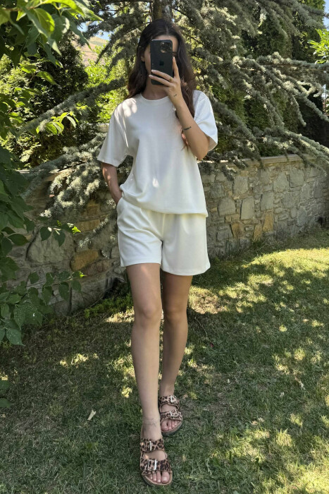 ONE COLOR SIMPLE T-SHIRT+SHORTS WOMEN SET WHITE-E BARDHE - 3