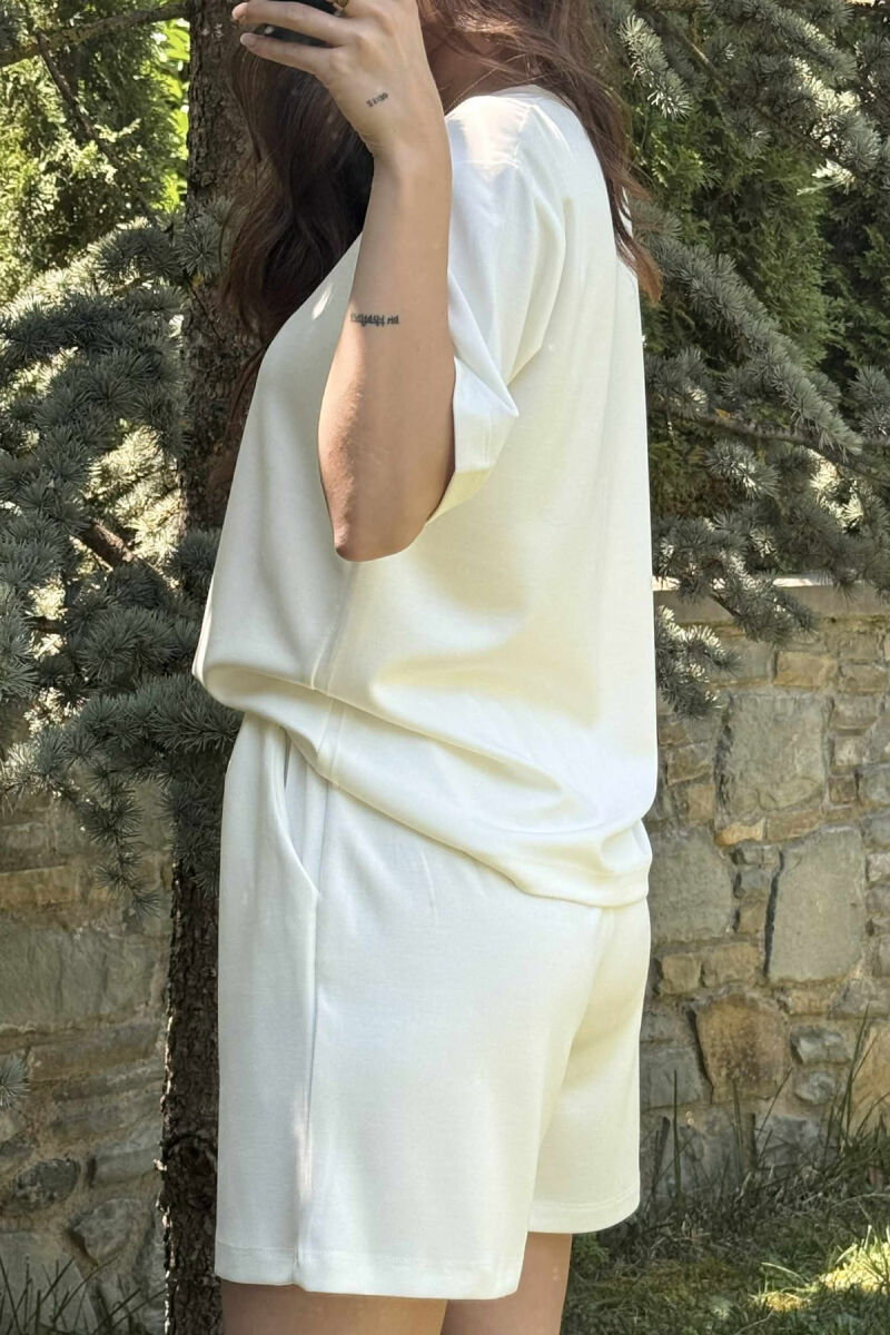 ONE COLOR SIMPLE T-SHIRT+SHORTS WOMEN SET WHITE-E BARDHE - 5