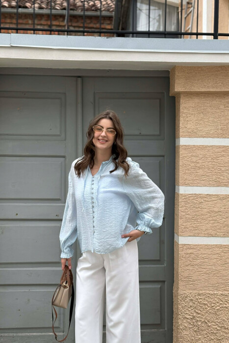 ONE COLOR SIMPLE WOMAN SHIRT LIGHTBLUE/BZ - KLAUDIO FASHION