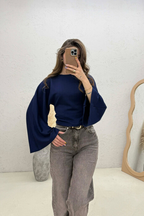 BLUZE ME MENGE TE GJATA PER FEMRA NE NGJYRE BLU 