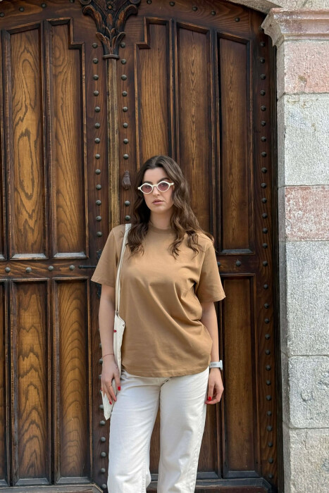 ONE COLOR SIMPLE WOMAN T-SHIRT + 6 PAIR SOCKS LIGHT BROWN/KAZB 