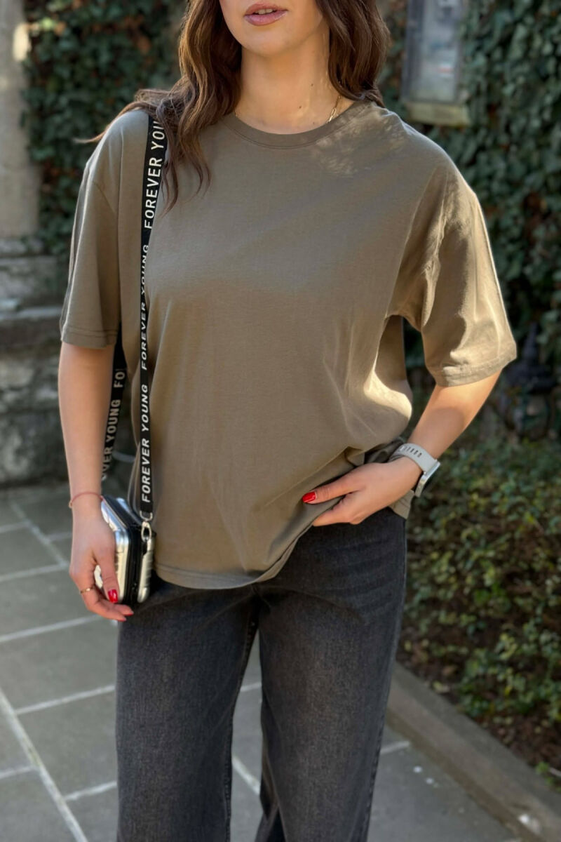 ONE COLOR SIMPLE WOMAN T-SHIRT + 6 PAIR SOCKS OLIVE/ULLI - 6