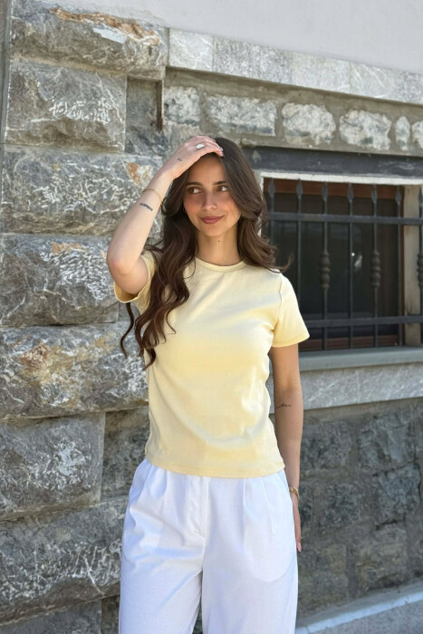 ONE COLOR SIMPLE WOMAN T-SHIRT YELLOW/E VERDHE - KLAUDIO FASHION