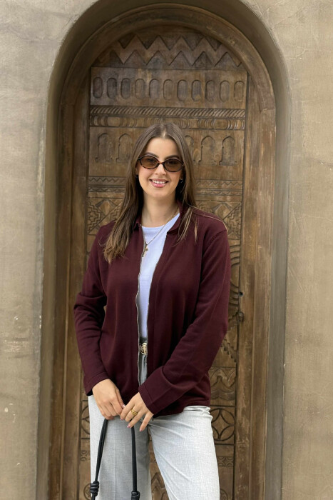 PULOVËR E THJESHTË NJË NGJYRËSHE PËR FEMRA NË NGJYRËN VISHNJË - KLAUDIO FASHION