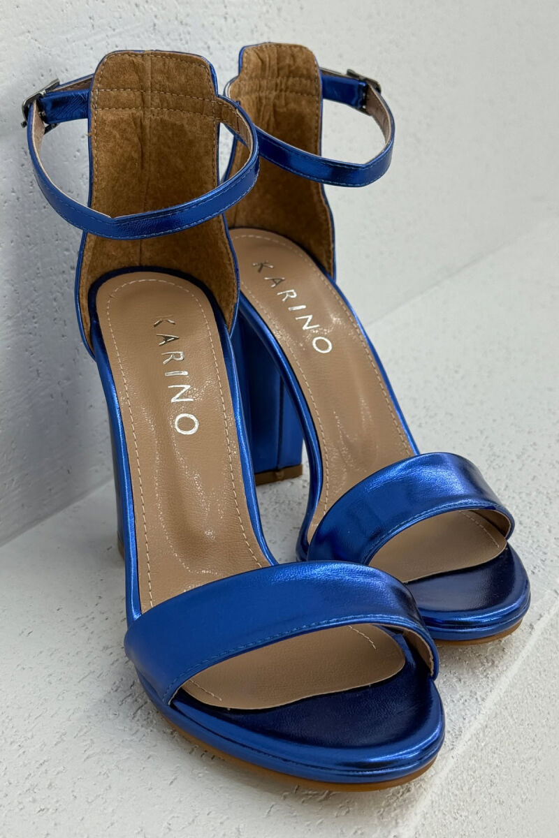 ONE COLOR SIMPLE WOMEN HEELED SANDALS BLUE/BLU - 4