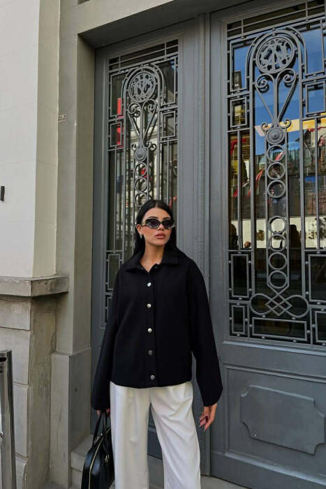 XHAKETE E THJESHTE NJE NGJYRESHE PER FEMRA NE NGJYRE TE ZEZE - KLAUDIO FASHION