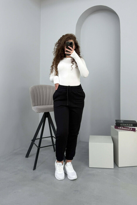 ONE COLOR SIMPLE WOMEN JOGGERS BLACK/ E ZEZE - KLAUDIO FASHION