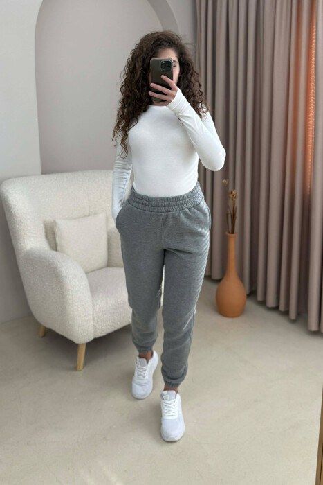 ONE COLOR SIMPLE WOMEN JOGGERS GREY/GRI - KLAUDIO FASHION