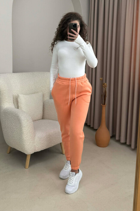 ONE COLOR SIMPLE WOMEN JOGGERS SALMON/SALMON - KLAUDIO FASHION