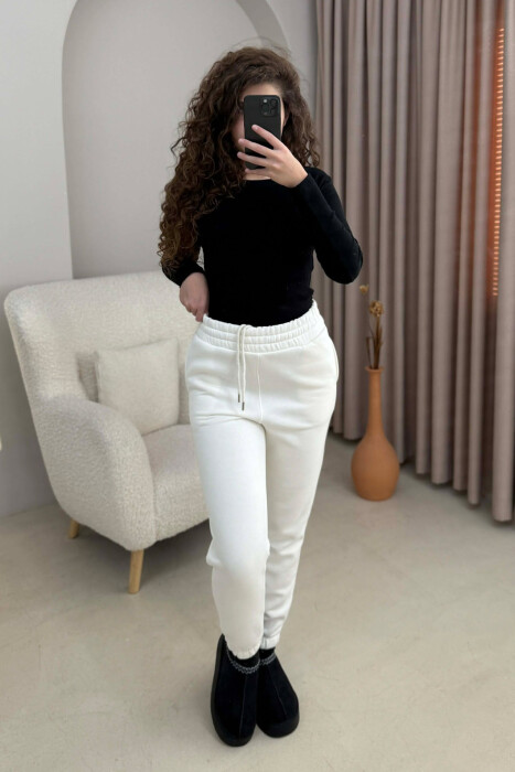 ONE COLOR SIMPLE WOMEN JOGGERS WHITE-E BARDHE - KLAUDIO FASHION
