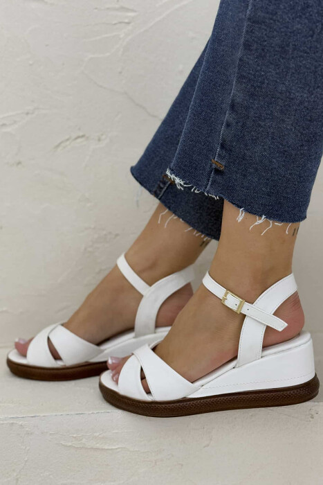 ONE COLOR SIMPLE WOMEN SANDALS WHITE-E BARDHE - KLAUDIO FASHION