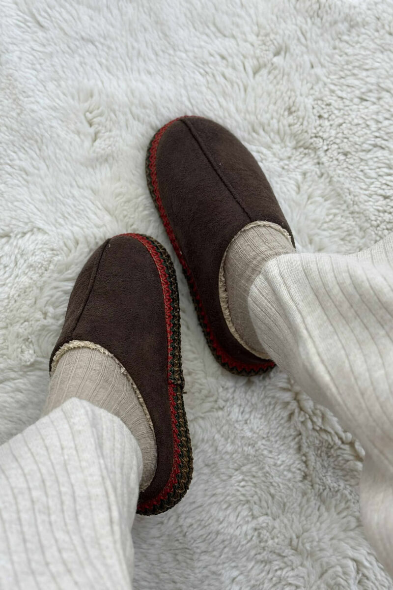 ONE COLOR SIMPLE WOMEN SLIPPERS DARK BROWN/KAE - 3