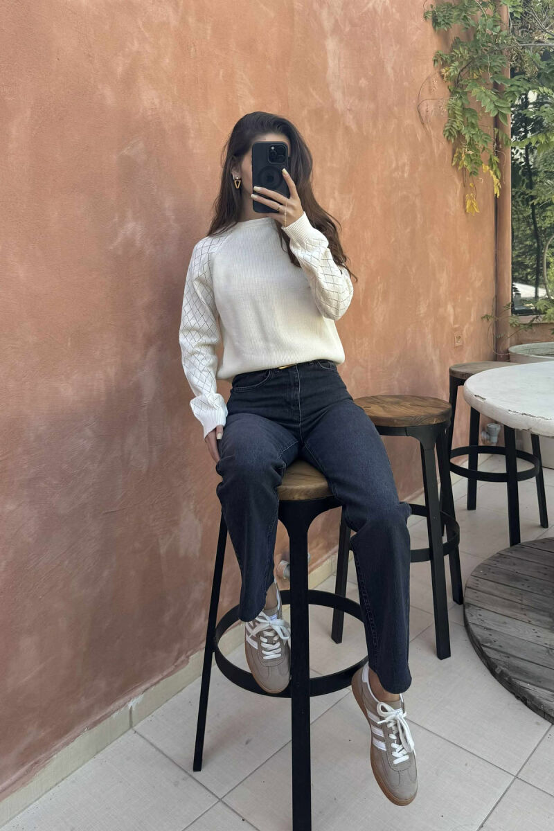 ONE COLOR SIMPLE WOMEN SWEATER CREAM/KREM - 2