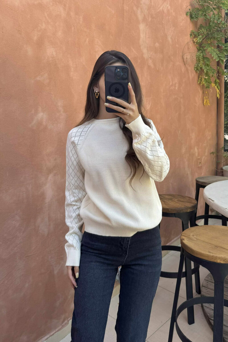 ONE COLOR SIMPLE WOMEN SWEATER CREAM/KREM - 3