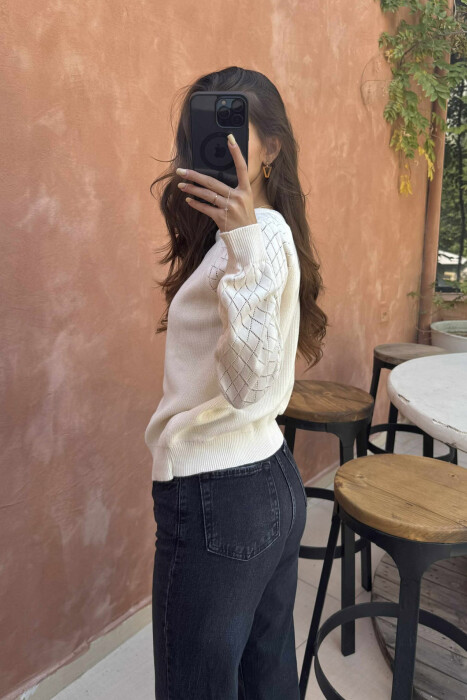 ONE COLOR SIMPLE WOMEN SWEATER CREAM/KREM - 4