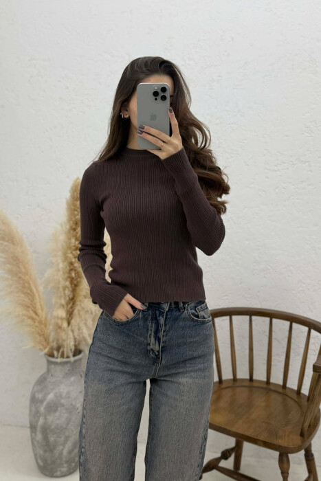 BLUZË E THJESHTË NJË NGJYRËSHE PËR FEMRA NË NGJYRË KAFE TË ERRËT - KLAUDIO FASHION