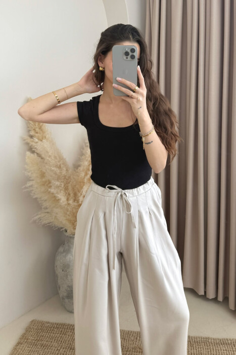 ONE COLOR SIMPLE WOMEN T-SHIRT BLACK/ E ZEZE 