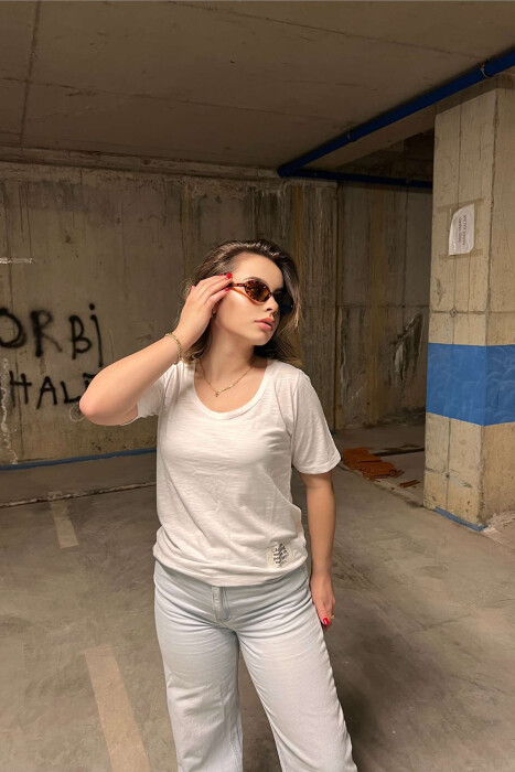 ONE COLOR SIMPLE WOMEN T-SHIRT WHITE-E BARDHE 