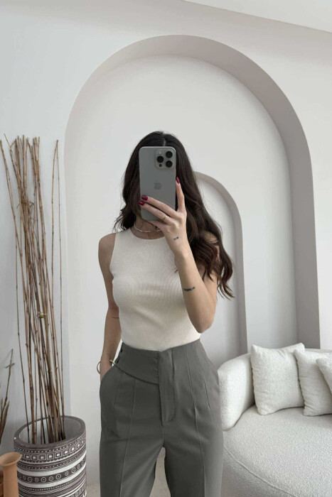 ONE COLOR SIMPLE WOMEN TANK TOP ANTIQUEWHITE/ANTIKE 