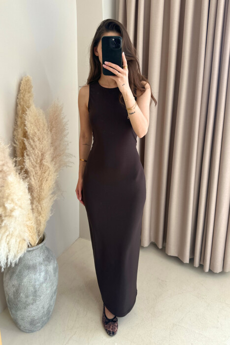 ONE COLOR SLEEVELESS LONG WOMEN DRESS DARK BROWN/KAE 