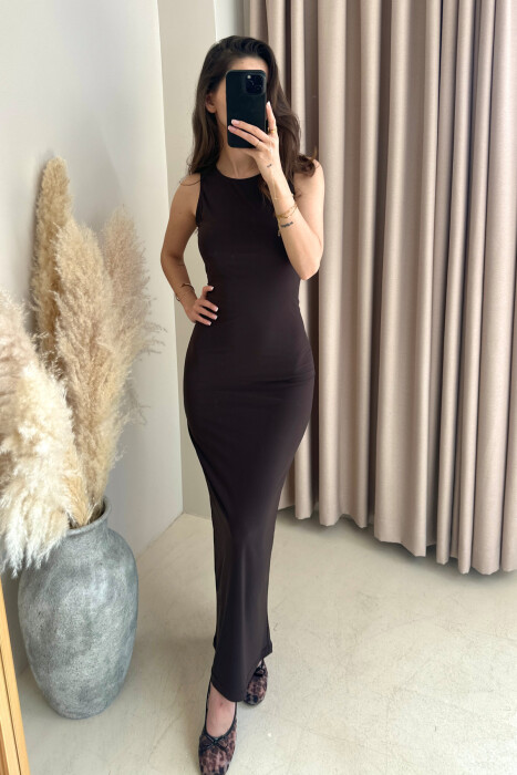 ONE COLOR SLEEVELESS LONG WOMEN DRESS DARK BROWN/KAE - 2