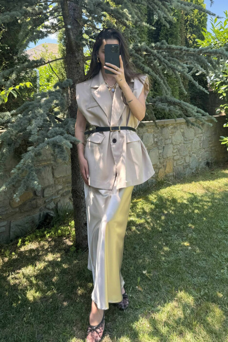 ONE COLOR SLEEVELESS WOMEN JACKET BEIGE/BEZHE 