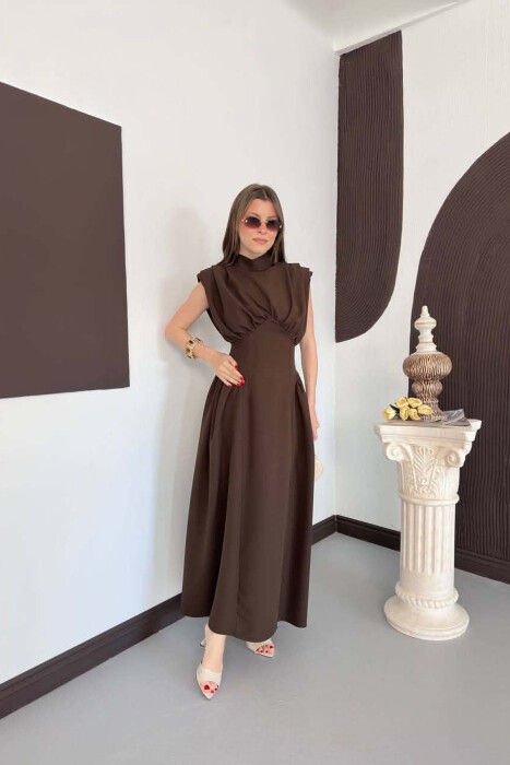 ONE COLOR SLEEVELESS WOMAN DRESS BROWN/KAFE 
