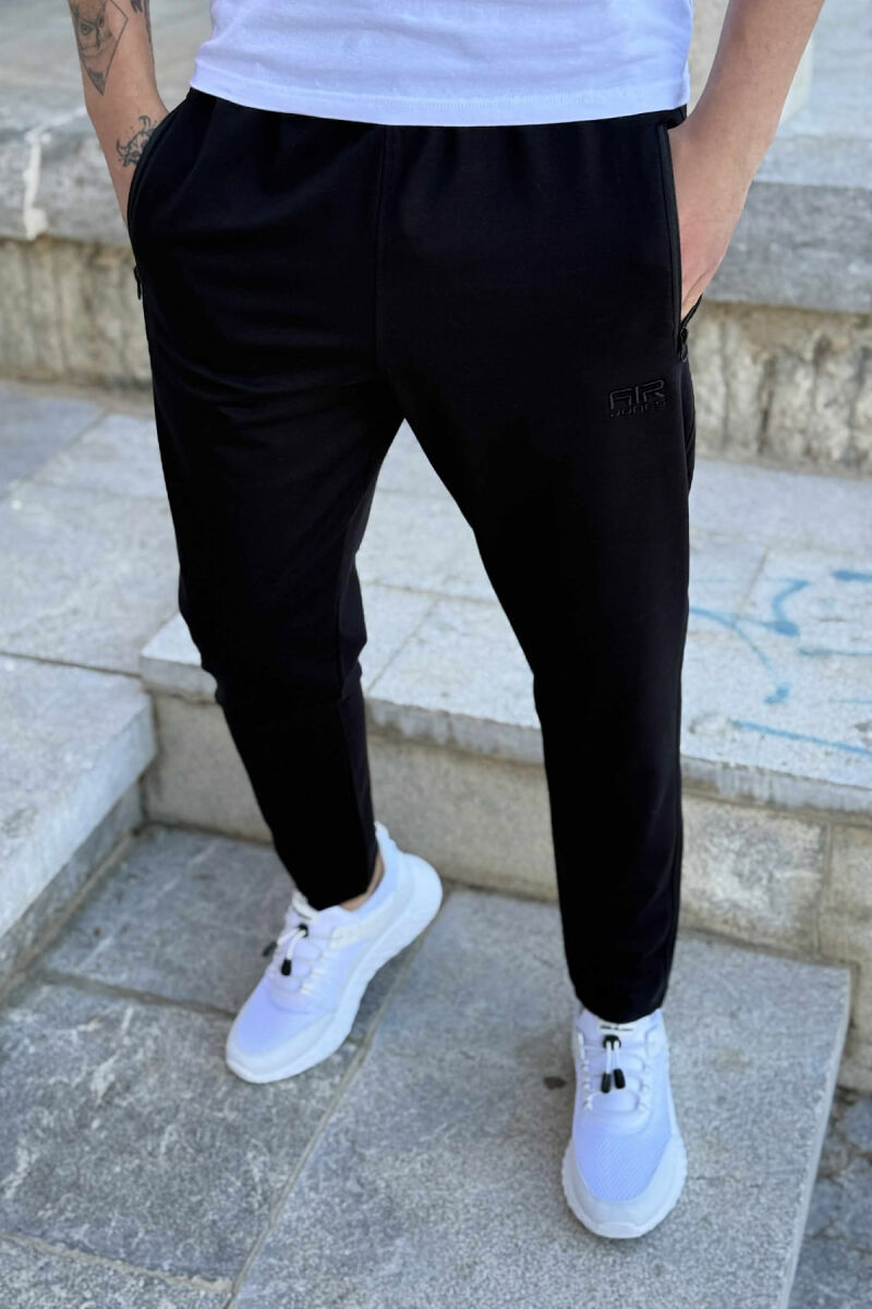 ONE COLOR SMALL LOGO MEN SWEATPANTS BLACK/ E ZEZE - 1
