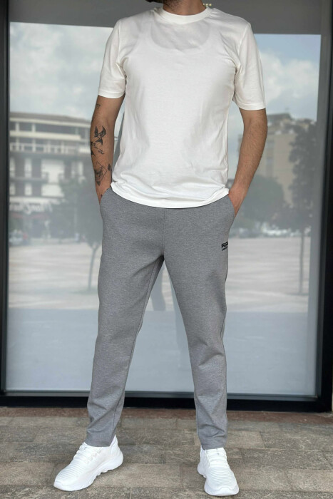 TUTA NJË NGJYRËSHE ME LOGO TË VOGEL PËR MESHKUJ NË NGJYRËN GRI TË ZBARDHUR - KLAUDIO FASHION